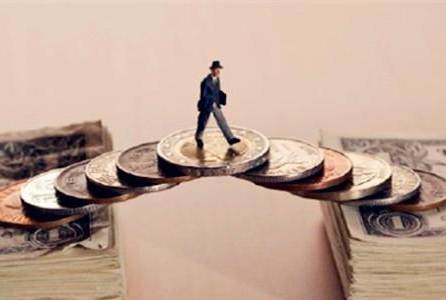 美制裁升级推高金银价格，白银期货创历史新高