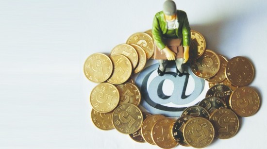 美国CPI数据低迷推升金价至两个月高位，短线操作致期货收跌