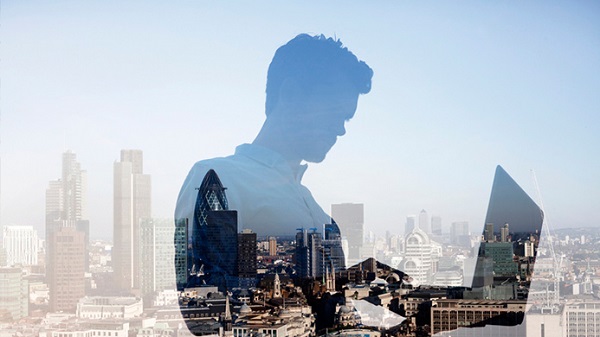 金价回落美原油承压 美乌谈判进展影响市场